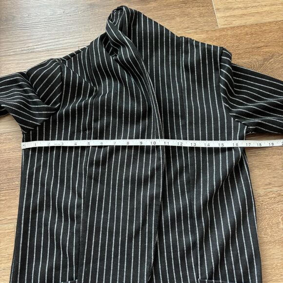 Calliope Gray Striped Blazer - Size XS - Picture 6 of 6